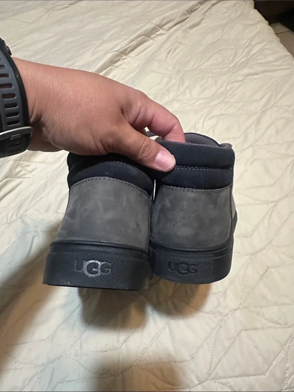 UGG Men's Dark Gray Chukka Boots - Lace-Up Nubuck